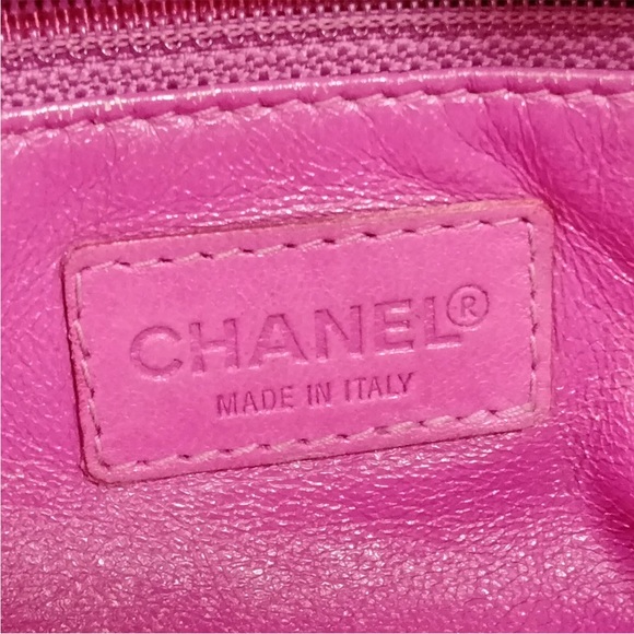 Chanel Rabbit Fur Bag - Fuscia - Picture 15 of 16